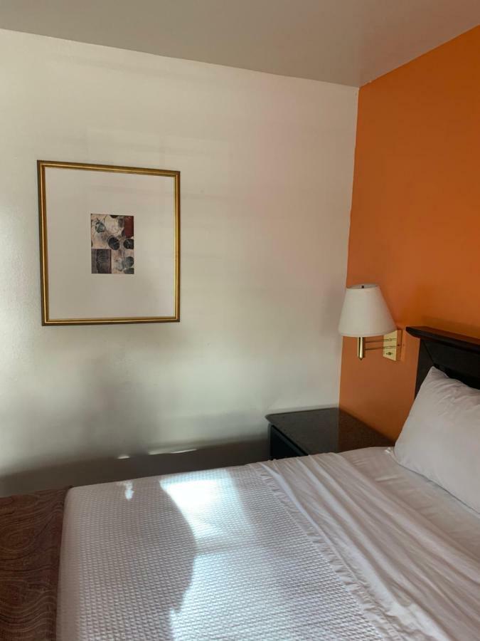 Motel Lancaster Inn 2*
